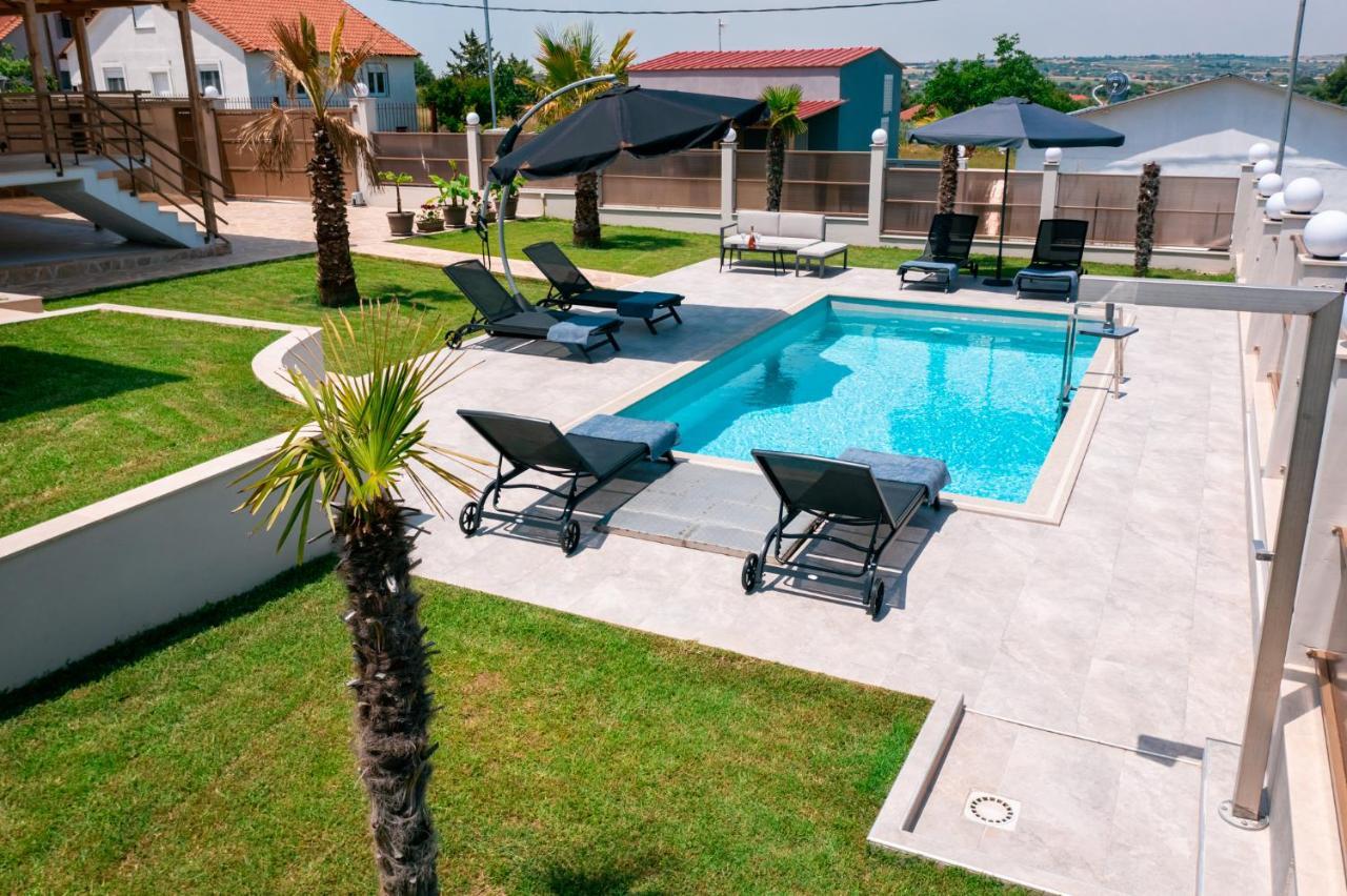 Villa Liana , Private Villa With Pool And Garden Vergia Ngoại thất bức ảnh