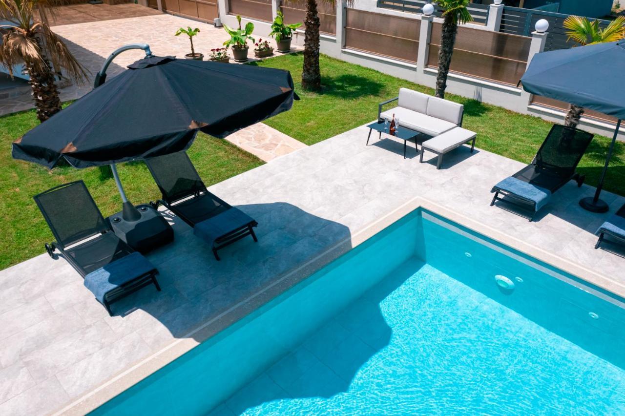 Villa Liana , Private Villa With Pool And Garden Vergia Ngoại thất bức ảnh