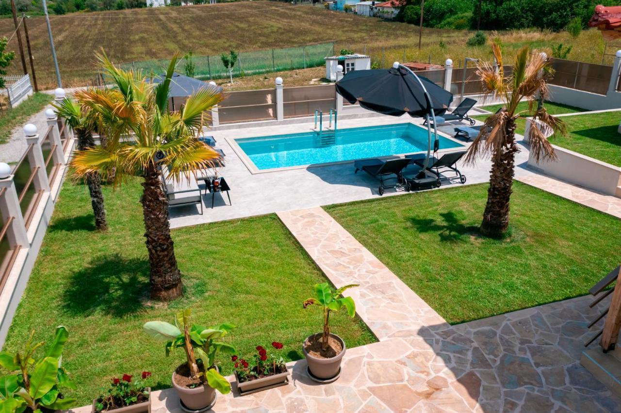 Villa Liana , Private Villa With Pool And Garden Vergia Ngoại thất bức ảnh
